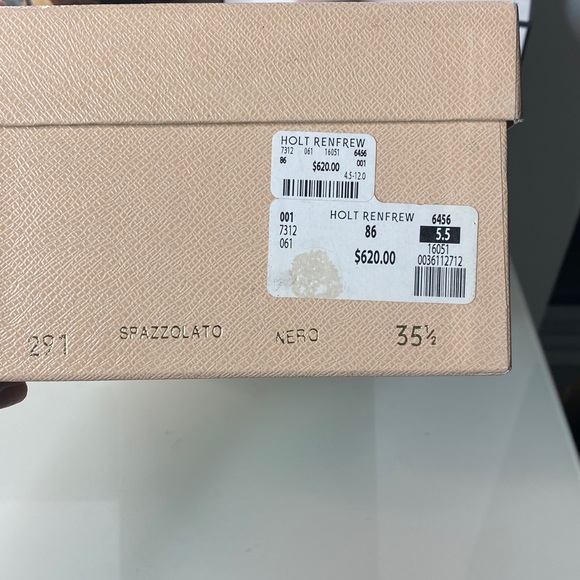 Prada high heels in good condition - Picture 2 of 4